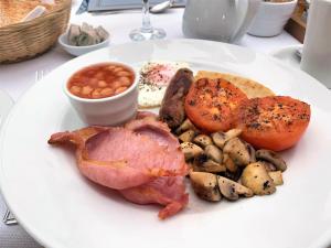 The Waterfront Seafront hotel and Bistro