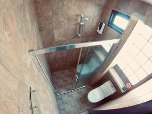 Phòng tắm tại The Endless Bangtao Residence 1987 +10 ảnh