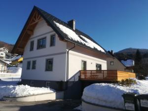 Nespecifikovaný výhled na hory nebo výhled na hory při pohledu z apartmánu