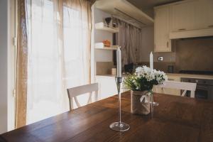 A kitchen or kitchenette at Corso Emanuele Apartments