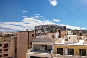 Kép Topfloor stylish apartment with Acropolis view! szállásáról Athénban a galériában