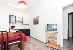 Küche/Küchenzeile in der Unterkunft Apartments Alluro