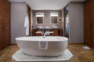 Gallery image of Novotel Inle Lake Myat Min in Nyaungshwe Township