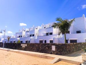 Zdjęcie z galerii obiektu La Graciosa Magnolia Evita Beach, Frente Mar w mieście Caleta de Sebo