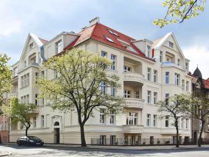 Budova, v ktorej sa apartmán nachádza