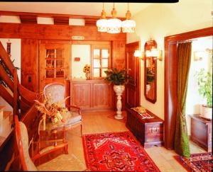 Posezení v ubytování Hotel - Gasthof Spessarttor & Hotel Bergwiesen - Zimmer mit Balkon
