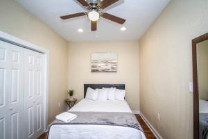 Gallery image of Hackberry St #B Renovated 2BR Near Downtown SA in San Antonio