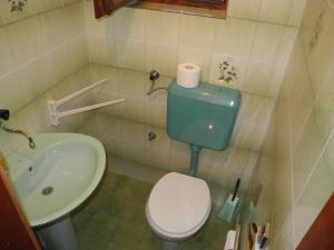 Koupelna v ubytování Apartment VUCKO 6 pax + 11 fotografií