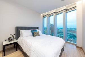 Gallery image of Amazing Apartment with Incredible Views (MLG) in London