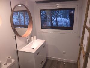 Kamar mandi di Quinta do Meco - Beach & Nature