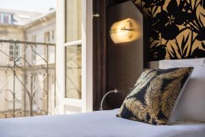 Gallery image of Hotel Voltaire Opera Nantes Centre in Nantes +38 photos