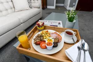 Comida en o cerca de este hotel