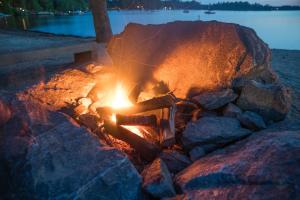Fotografie z fotogalerie ubytování Taboo Muskoka v destinaci Gravenhurst