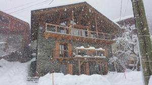 Chalet ZenArcs v zimě