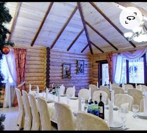 Restaurace v ubytování Львівське Передмістя