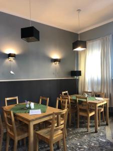 Restauracja lub miejsce do jedzenia w obiekcie Hotel Haga