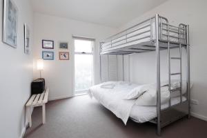 
A bunk bed or bunk beds in a room at Apartment K2 14
