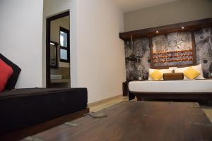 Llit o llits en una habitació de Serendib Signature Resort