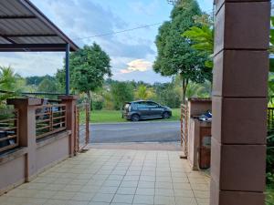 Φωτογραφία από το άλμπουμ του Muslim Dinaim Homestay σε Tanjung Malim +22 φωτογραφίες
