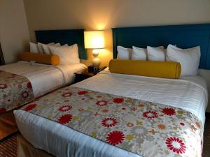 Postel nebo postele na pokoji v ubytování Best Western Plus Dayton