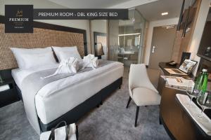 PREMIUM Wellness & Wine Hotel Znojmo客房内的一张或多张床位