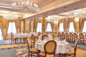 Posedenie v ubytovaní Hotel Koronny