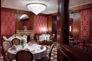 Posedenie v ubytovaní Hotel Koronny
