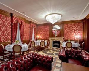 Posedenie v ubytovaní Hotel Koronny