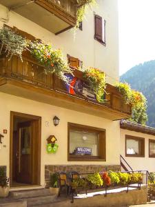Nespecifikovaný výhled na hory nebo výhled na hory při pohledu z hotelu