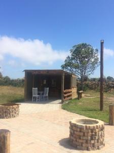 Foto dalla galleria di Hillcrest Lodge Tents - Sandstone a Plettenberg Bay