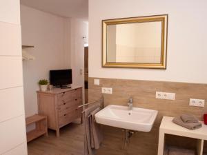Koupelna v ubytování Karwendel Apartments