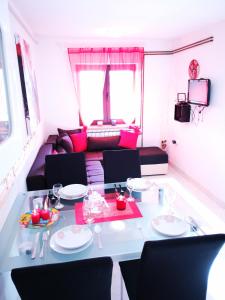 Posezení v ubytování Apartman "Sabine red" with heated pool