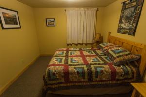 Ένα ή περισσότερα κρεβάτια σε δωμάτιο στο Faithful Street Inn