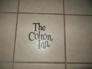 Certifikát, hodnocení, plakát nebo jiný dokument vystavený v ubytování Colton Inn