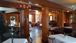 Χώρος καθιστικού στο The Outing Lodge +50 φωτογραφίες