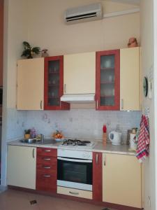 Foto dalla galleria di Apartment Marina a Slatine Altre 38 foto