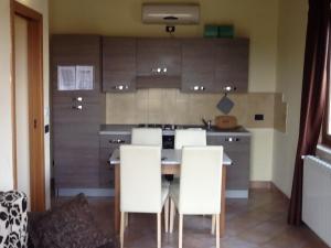 A kitchen or kitchenette at Il Ghetto Farm Holiday