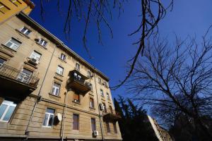 Budova, v ktorej sa apartmán nachádza