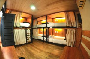 Postel nebo postele na pokoji v ubytování Nao Victoria Hostel
