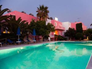 Bazén v ubytování Anatoli Beach Hotel nebo v jeho okolí