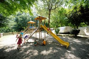Детская игровая зона в Camping RCN La Bastide en Ardèche