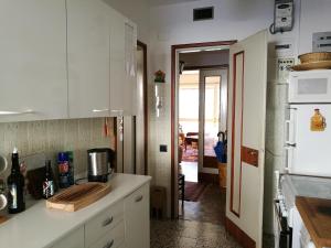 Dapur atau dapur kecil di L'Atelier du Temps - Appartamento CIRCE