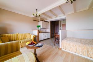Kuchnia lub aneks kuchenny w obiekcie Apartamenty Portowe