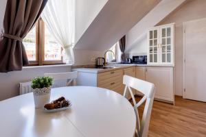Kuchyňa alebo kuchynka v ubytovaní Apartments Menuet