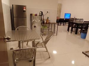 Gallery image of 2sty Villa - Walking Distance To The Beach in Pangkor