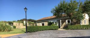 A garden outside Casa Rural Los Cascajales