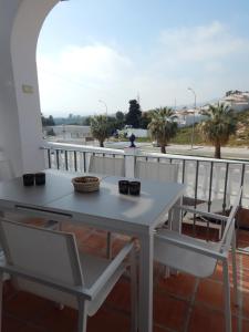 Balkón alebo terasa v ubytovaní ADOSADO EN NERJA URB FLAMINGO