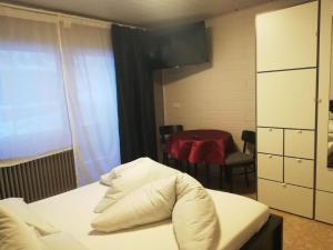 Łóżko lub łóżka w pokoju w obiekcie Apart Family Schweng