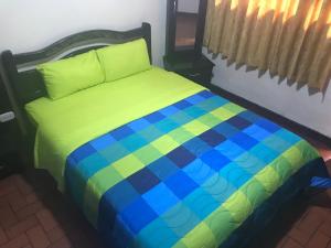Postel nebo postele na pokoji v ubytování Hotel Krone