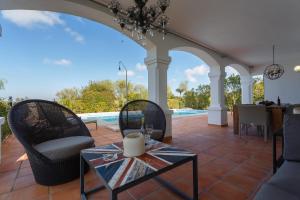 Basen w obiekcie Arcos Gardens Sol Rent Golf lub w pobliżu